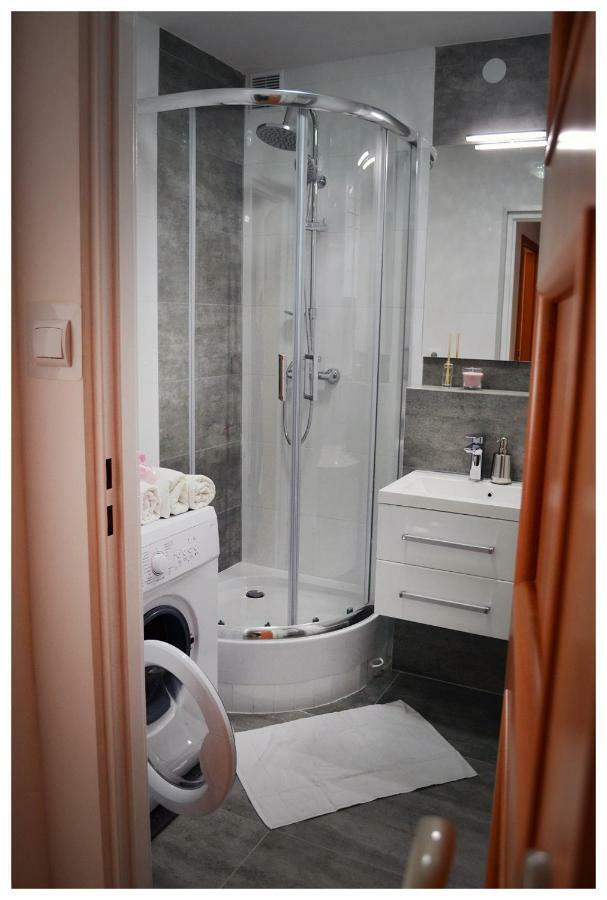 Color24 Apartament Stalowa Wola Εξωτερικό φωτογραφία