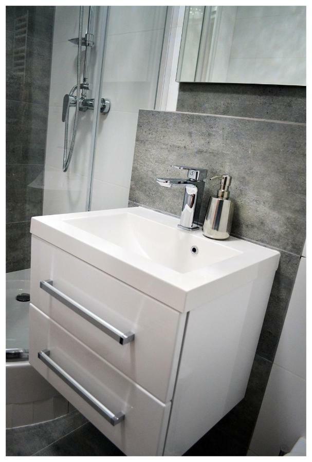 Color24 Apartament Stalowa Wola Εξωτερικό φωτογραφία